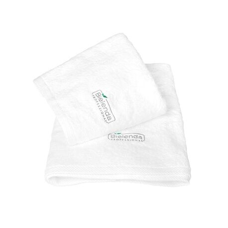 BIELENDA Ręcznik frotte z LOGO 50 x100 Biały 1 szt. (1)